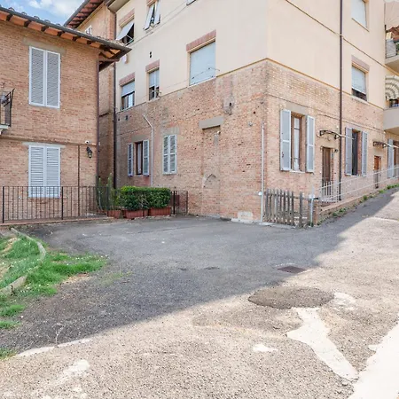 33 Gigli House